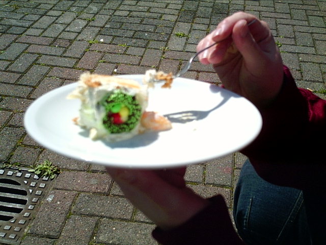 GruenKotzTorte mit Schokokringel; fast aufgegessen.