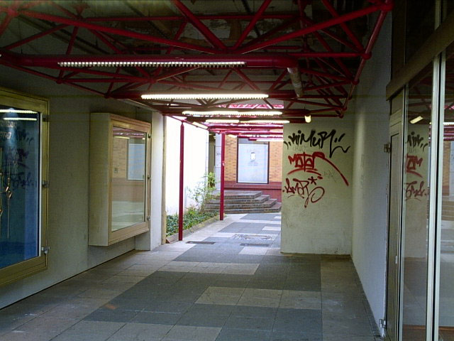 April 2004