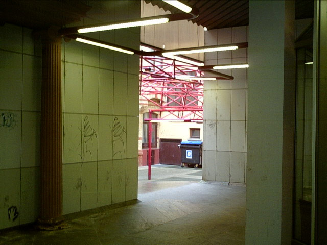 April 2004